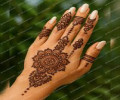 Minimal Mehndi Design One Side